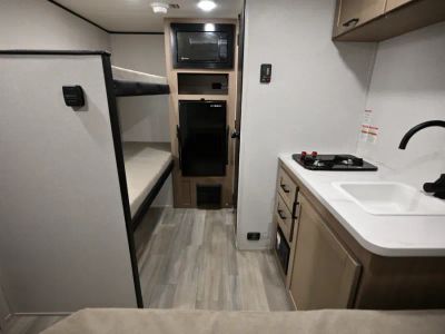 2026 Jayco PROWLER LYNX - Photo 4