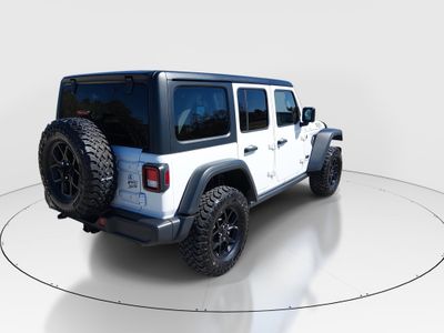 2025 Jeep Wrangler — photo 7 view