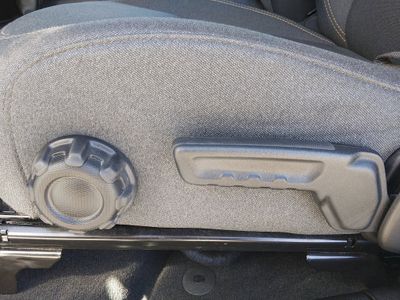 2025 Jeep Wrangler — photo 20 view