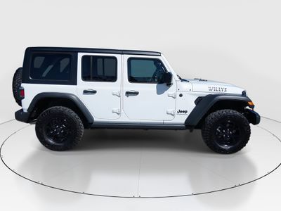 2025 Jeep Wrangler — photo 8 view