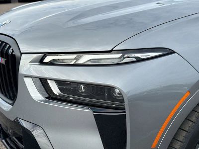 2026 BMW X7 — photo 9 view