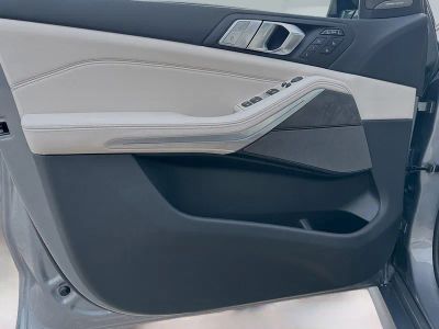 2026 BMW X7 — photo 23 view