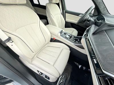 2026 BMW X7 — photo 16 view