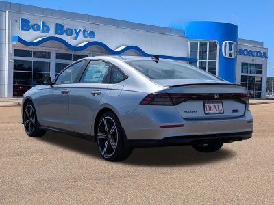 2026 Honda Accord Hybrid - Photo 3