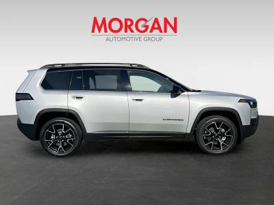 2026 Jeep Cherokee — photo 8 view