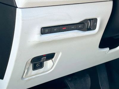 2026 Jeep Cherokee — photo 10 view