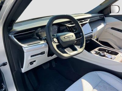 2026 Jeep Cherokee — photo 9 view