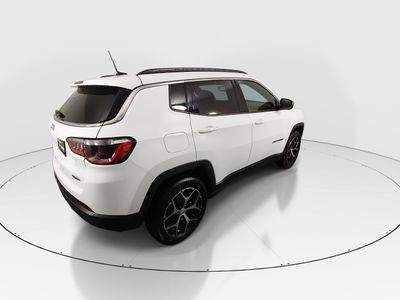 2024 Jeep Compass — photo 7 view