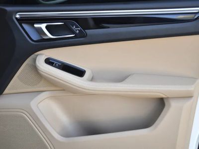 2019 Porsche Macan — photo 30 view