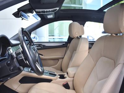 2019 Porsche Macan — photo 21 view