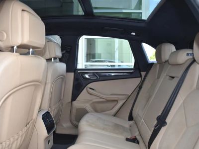 2019 Porsche Macan — photo 24 view