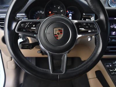 2019 Porsche Macan — photo 7 view