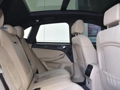 2019 Porsche Macan — photo 26 view