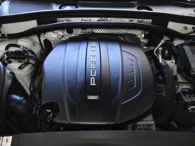 2019 Porsche Macan — photo 33 view