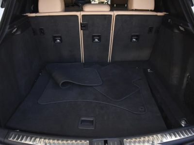 2019 Porsche Macan — photo 31 view
