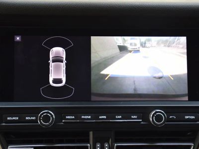 2019 Porsche Macan — photo 18 view