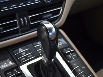 2019 Porsche Macan — photo 13 view