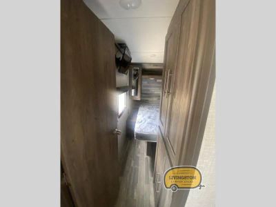 2022 CrossRoads RV Zinger - Photo 13