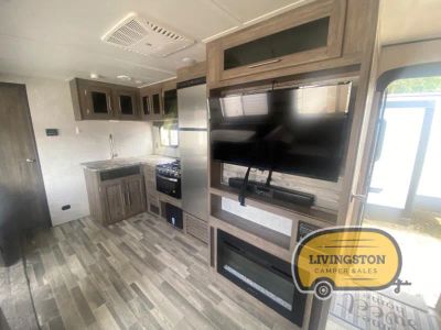 2022 CrossRoads RV Zinger - Photo 11