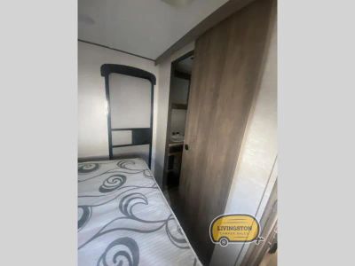 2022 CrossRoads RV Zinger - Photo 15