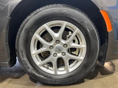 2023 Chrysler Pacifica — photo 16 view