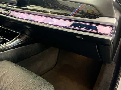 2024 BMW 7 Series — photo 32 view