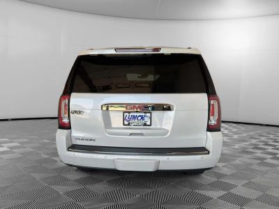 2018 GMC Yukon — interior view