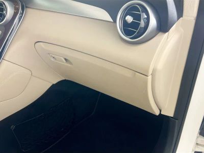 2017 Mercedes-Benz GLC — photo 31 view