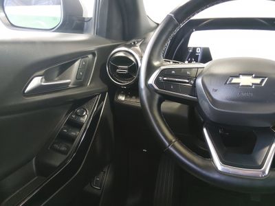 2025 Chevrolet Equinox - Photo 18