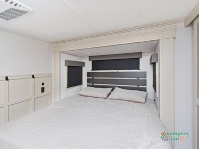 2026 Grand Design Solitude - Photo 27
