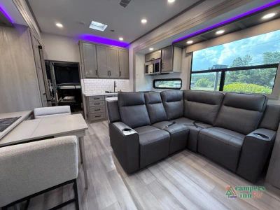 2025 Grand Design Momentum M-Class - Photo 7