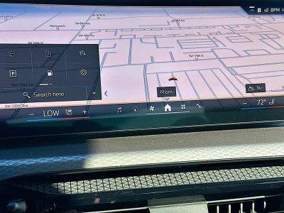 2026 BMW 3 Series — photo 10 view