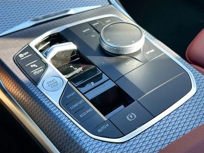 2026 BMW 3 Series — photo 14 view