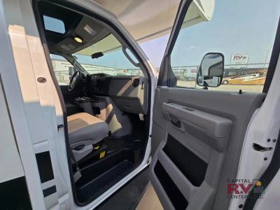 2022 Forest River RV Freelander — photo 14 view