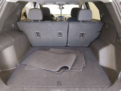 2024 Chevrolet Equinox — photo 11 view