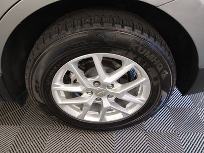 2024 Chevrolet Equinox — photo 10 view