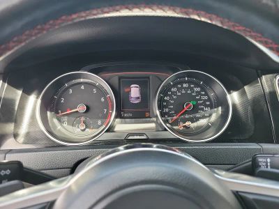2015 Volkswagen Golf GTI — photo 31 view