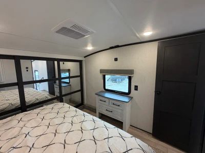 2025 Dutchmen Astoria - Photo 15