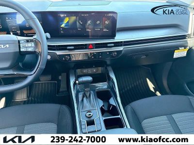 2026 Kia Sorento — photo 18 view
