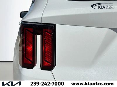 2026 Kia Sorento — photo 10 view