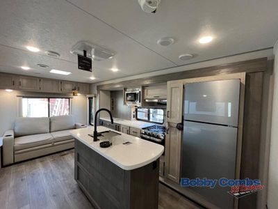 2026 Coachmen RV Catalina Legacy Edition - Photo 9