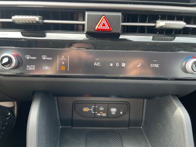 2026 Kia Sportage — photo 11 view
