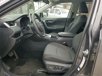 2025 Toyota RAV4 - Photo 11