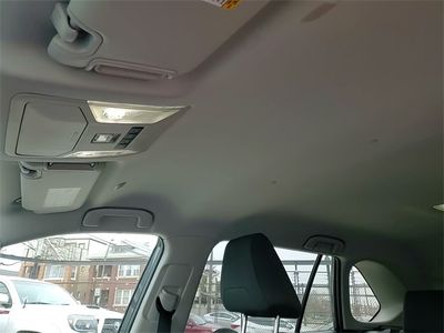 2025 Toyota RAV4 - Photo 20