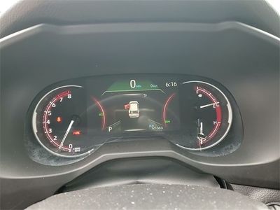 2025 Toyota RAV4 - Photo 16