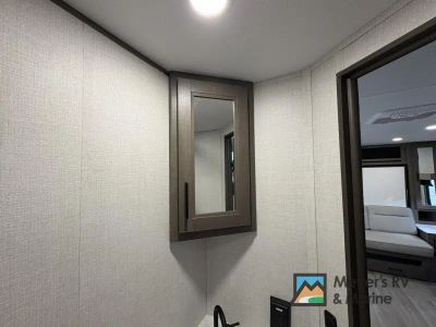 2025 Grand Design Transcend One - Photo 27
