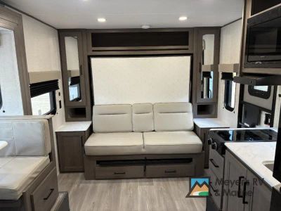 2025 Grand Design Transcend One - Photo 23