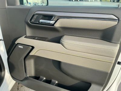 2026 Chevrolet Silverado 1500 — photo 21 view