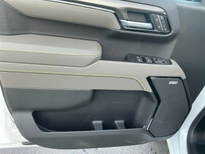 2026 Chevrolet Silverado 1500 — photo 16 view