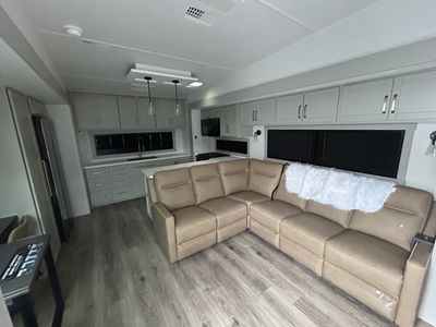 2026 Brinkley MODEL Z - Photo 6